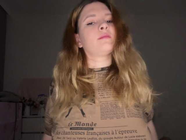 BonnyCrem live cam on BongaCams
