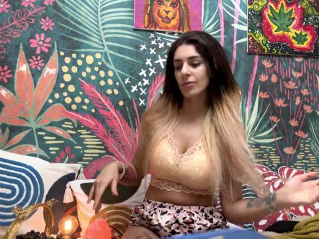 BonnyLorsi live cam on BongaCams