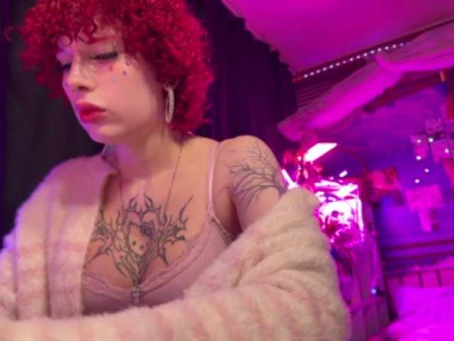 LilyLorsi live cam on BongaCams