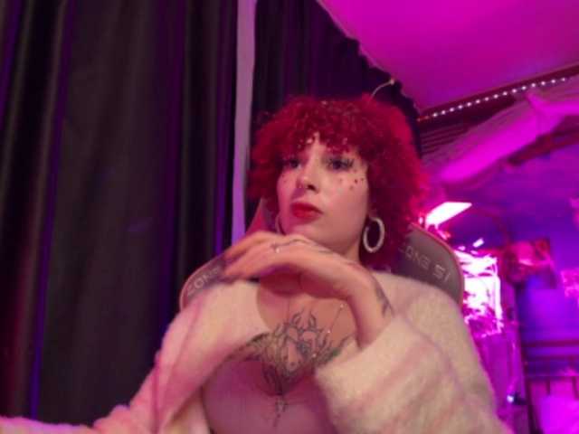 LilyLorsi live cam on BongaCams