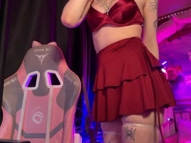 LilyLorsi live cam on BongaCams