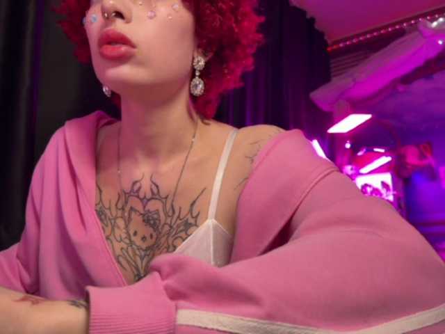LilyLorsi live cam on BongaCams
