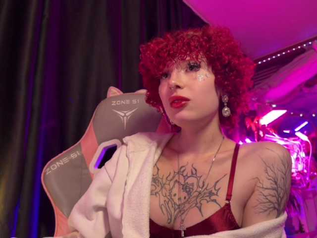 LilyLorsi live cam on BongaCams