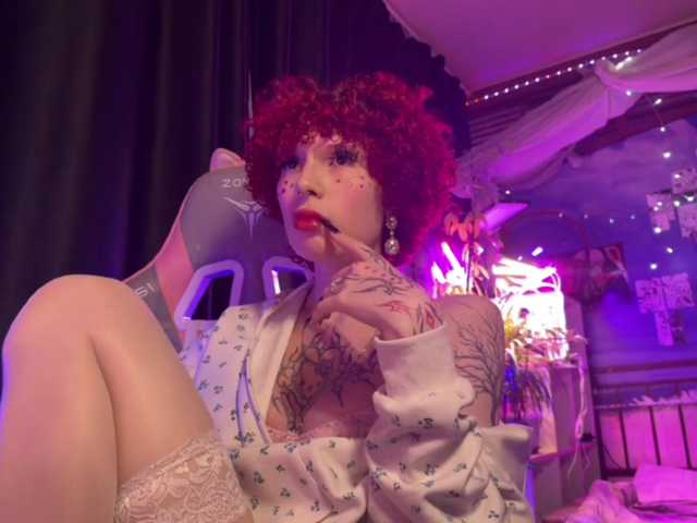 LilyLorsi live cam on BongaCams