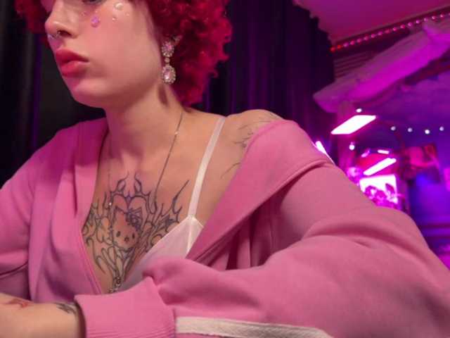 LilyLorsi live cam on BongaCams