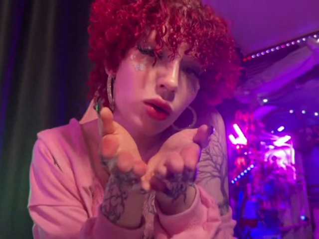 LilyLorsi live cam on BongaCams
