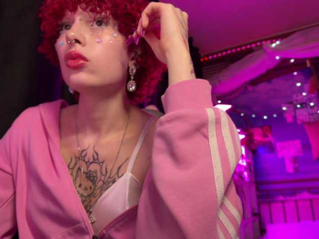 LilyLorsi live cam on BongaCams