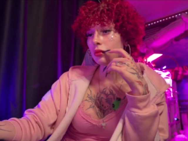 LilyLorsi live cam on BongaCams