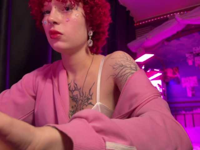 LilyLorsi live cam on BongaCams