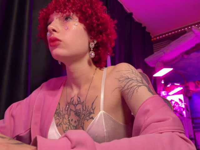 LilyLorsi live cam on BongaCams