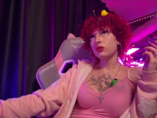 LilyLorsi, en vivo ahora en BongaCams