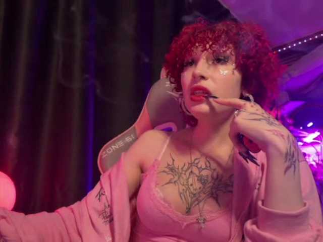 LilyLorsi live cam on BongaCams