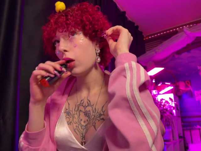 LilyLorsi live cam on BongaCams