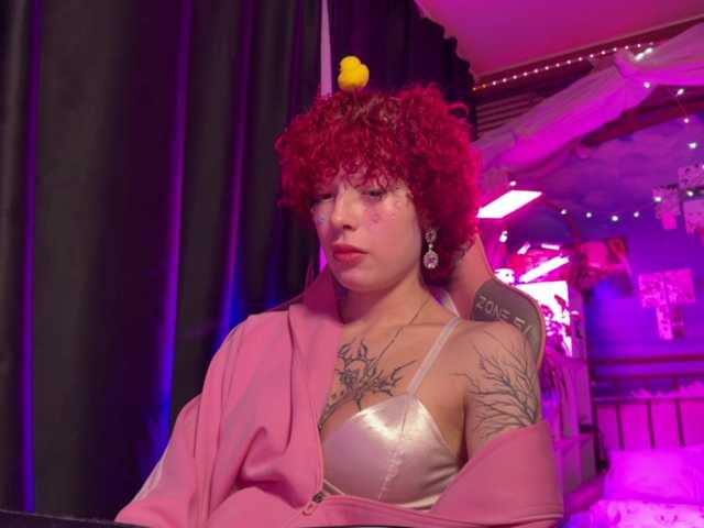 LilyLorsi live cam on BongaCams