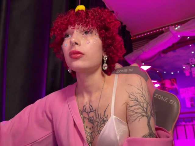 LilyLorsi live cam on BongaCams