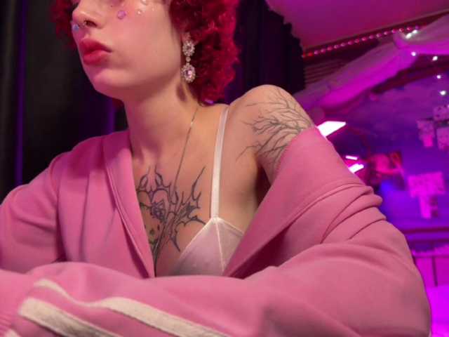 LilyLorsi live cam on BongaCams