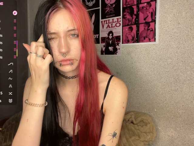 LilyOps live cam on BongaCams