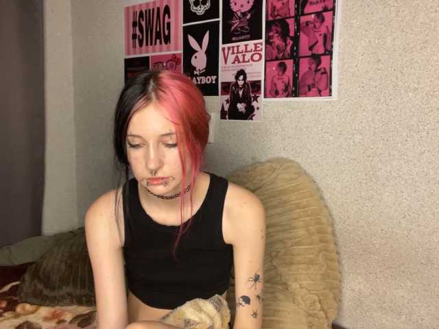 LilyOps live cam on BongaCams