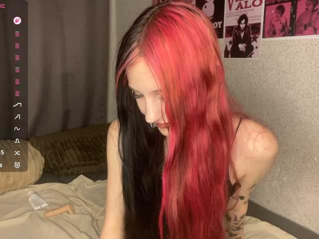 LilyOps live cam on BongaCams