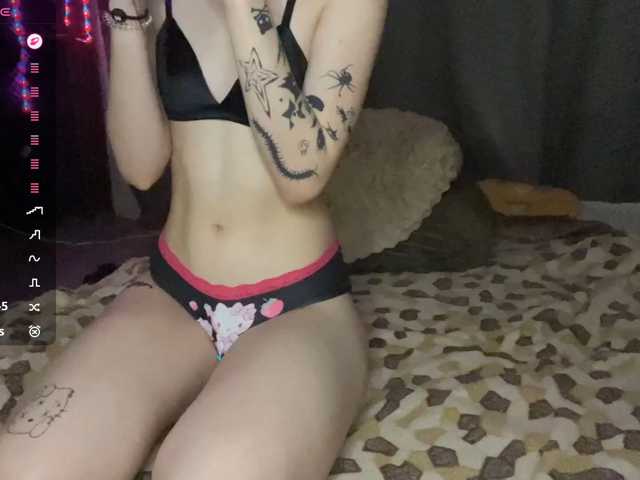 LilyOps Nude Live Sex Shows