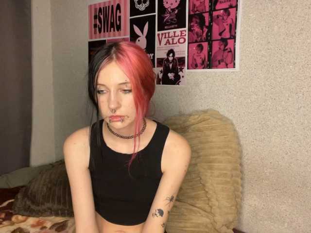 LilyOps live cam on BongaCams