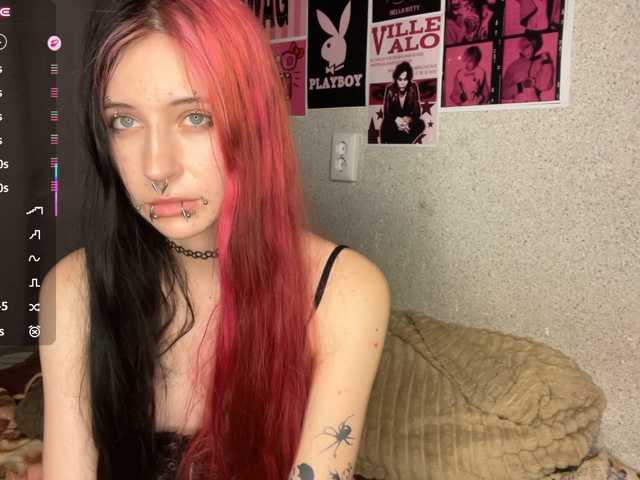 LilyOps live cam on BongaCams