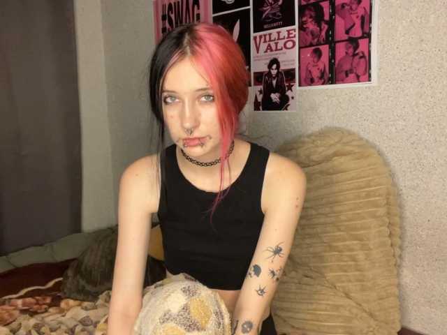 LilyOps live cam on BongaCams