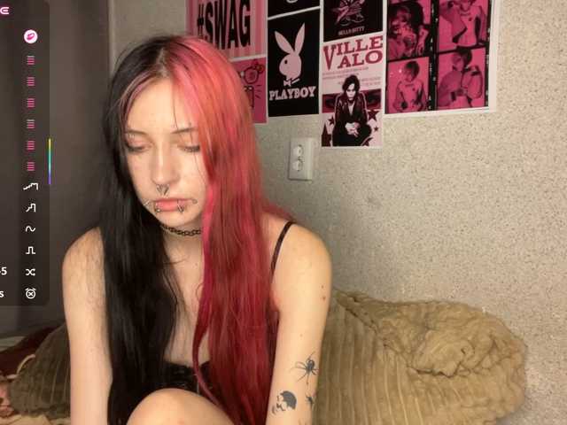 LilyOps live cam on BongaCams
