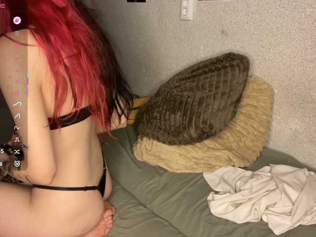 LilyOps live cam on BongaCams