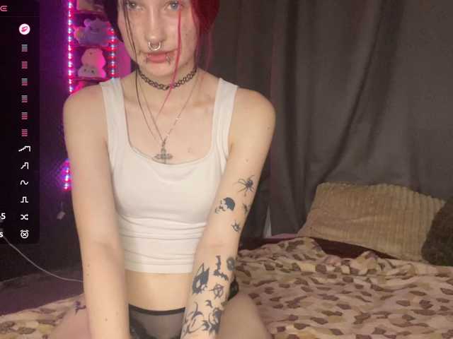 LilyOps live cam on BongaCams