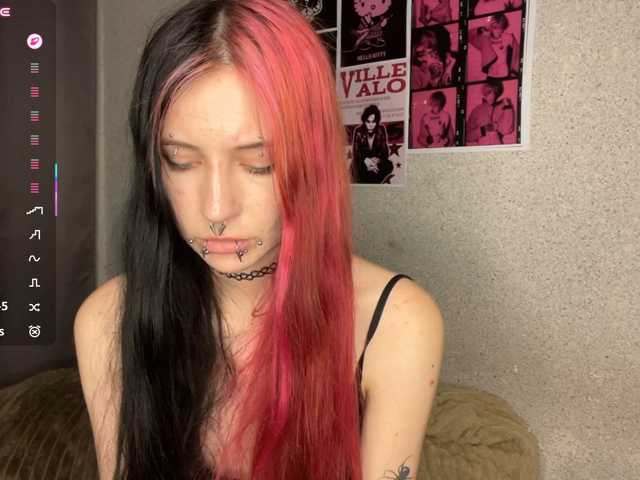 LilyOps live cam on BongaCams