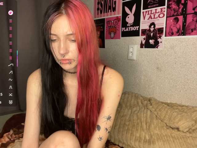 LilyOps live cam on BongaCams
