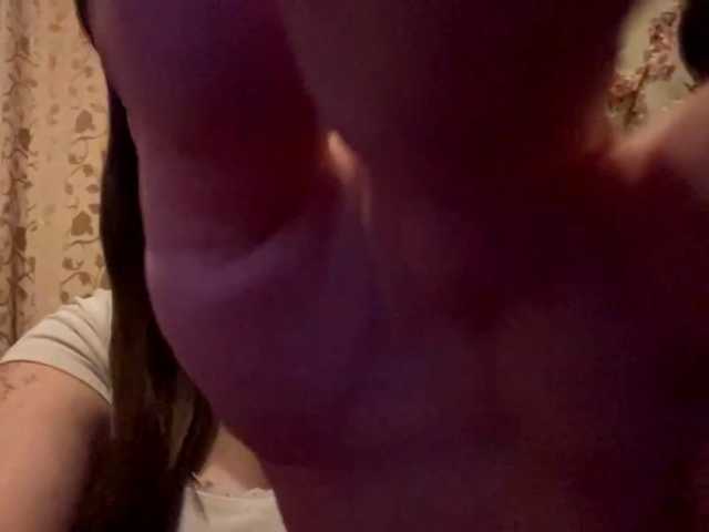 OdeliaBetesh live cam on BongaCams