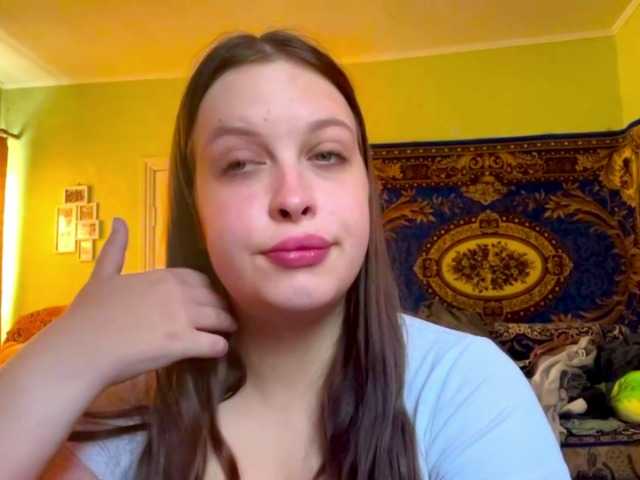 OdeliaBetesh live cam on BongaCams
