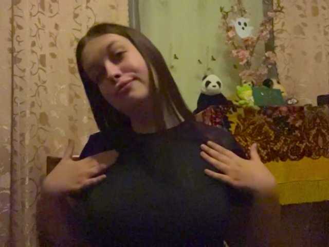 OdeliaBetesh live cam on BongaCams