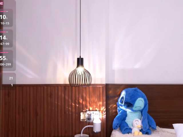Hella-pretty live cam on BongaCams
