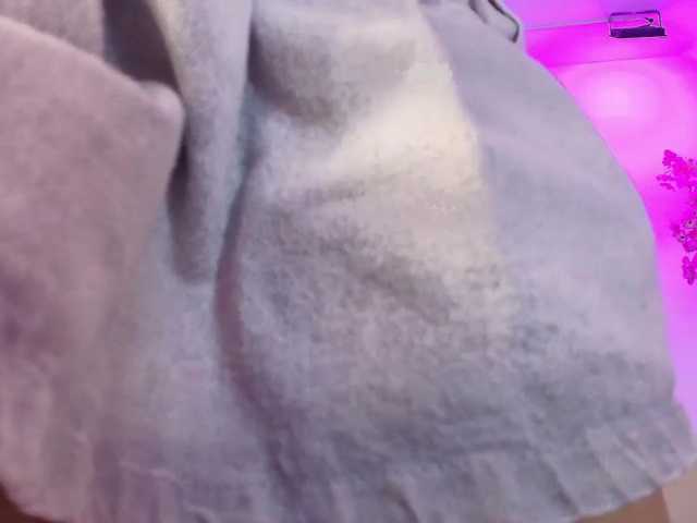 Maddie-T18 live cam on BongaCams