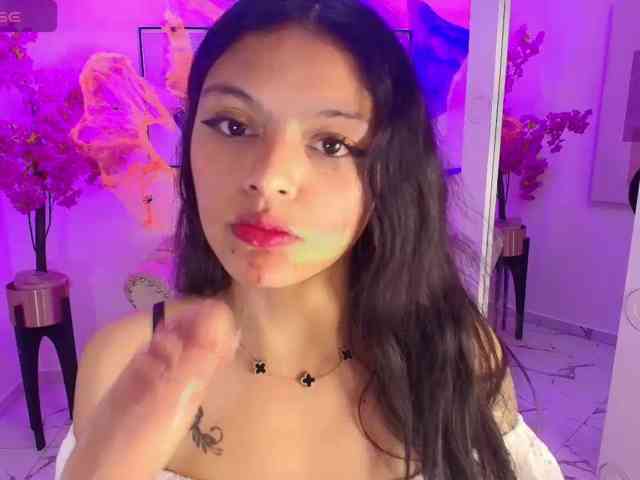 Maddie-T18