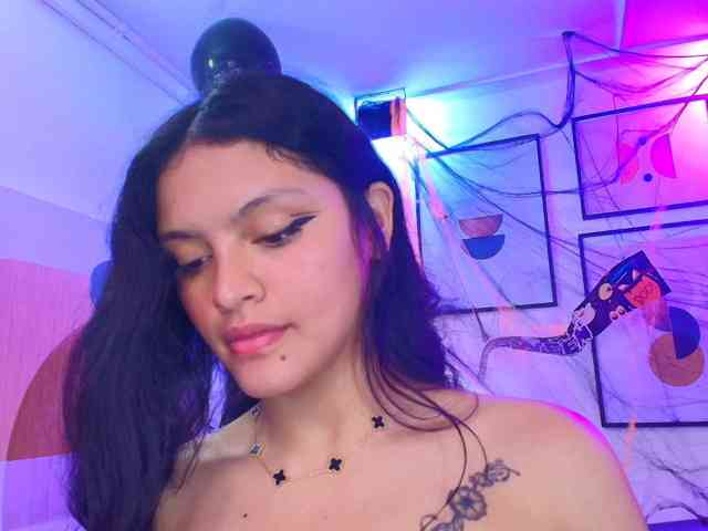 Maddie-T18