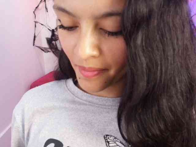 Maddie-T18 Maddie-T18