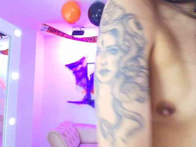 Maddie-T18 webcam