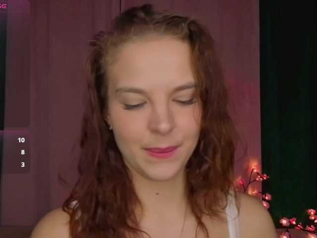 PollyHiller, en vivo ahora en BongaCams