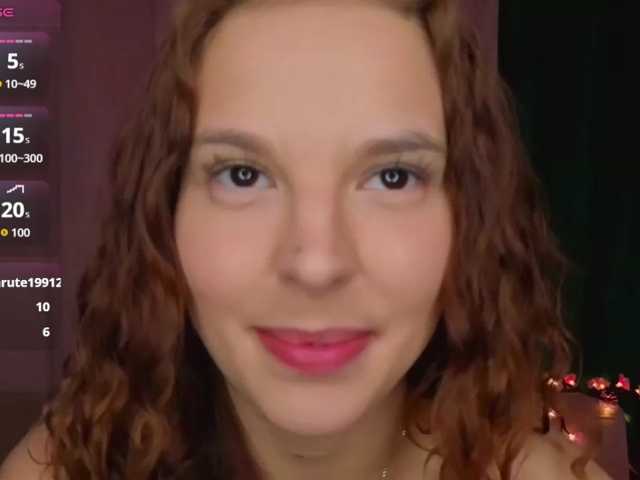 PollyHiller live cam preview