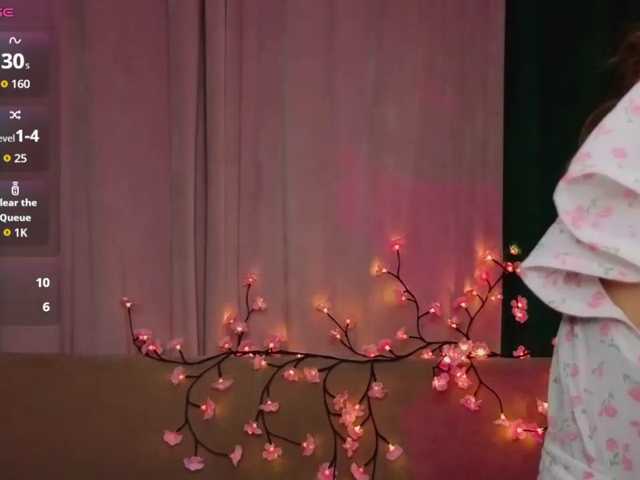 PollyHiller live cam preview