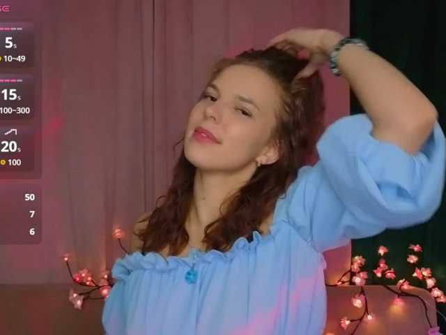PollyHiller live cam preview