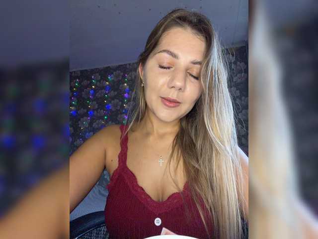 ValeriA98 live cam on BongaCams