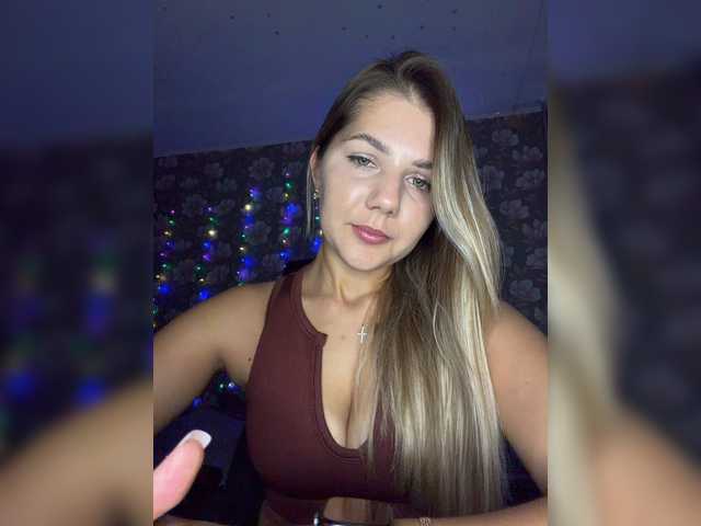 ValeriA98 live cam on BongaCams