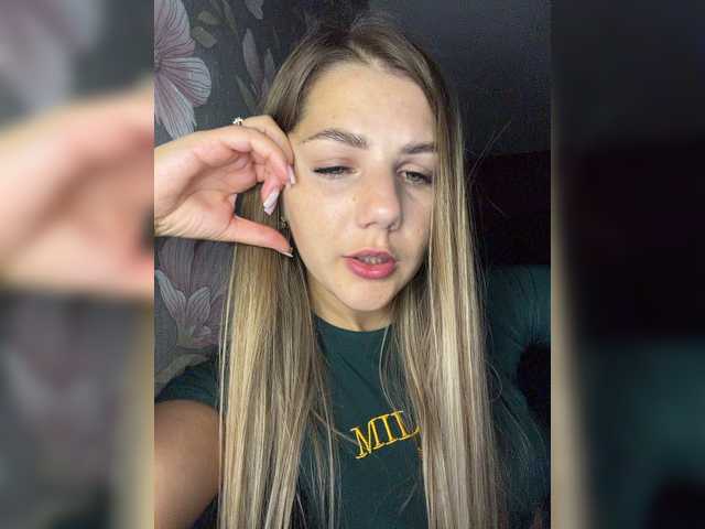ValeriA98 live cam preview