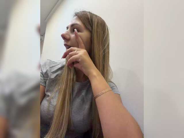 ValeriA98 live cam preview