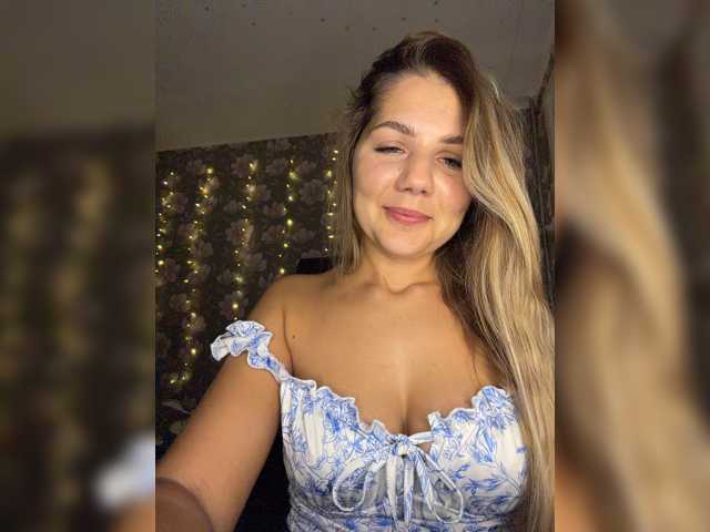 ValeriA98 live cam preview